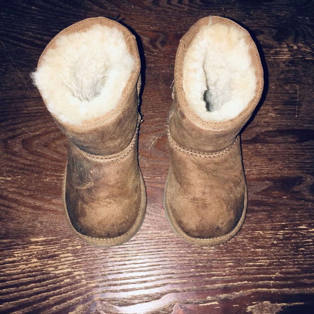 Toddler Uggs - Description
